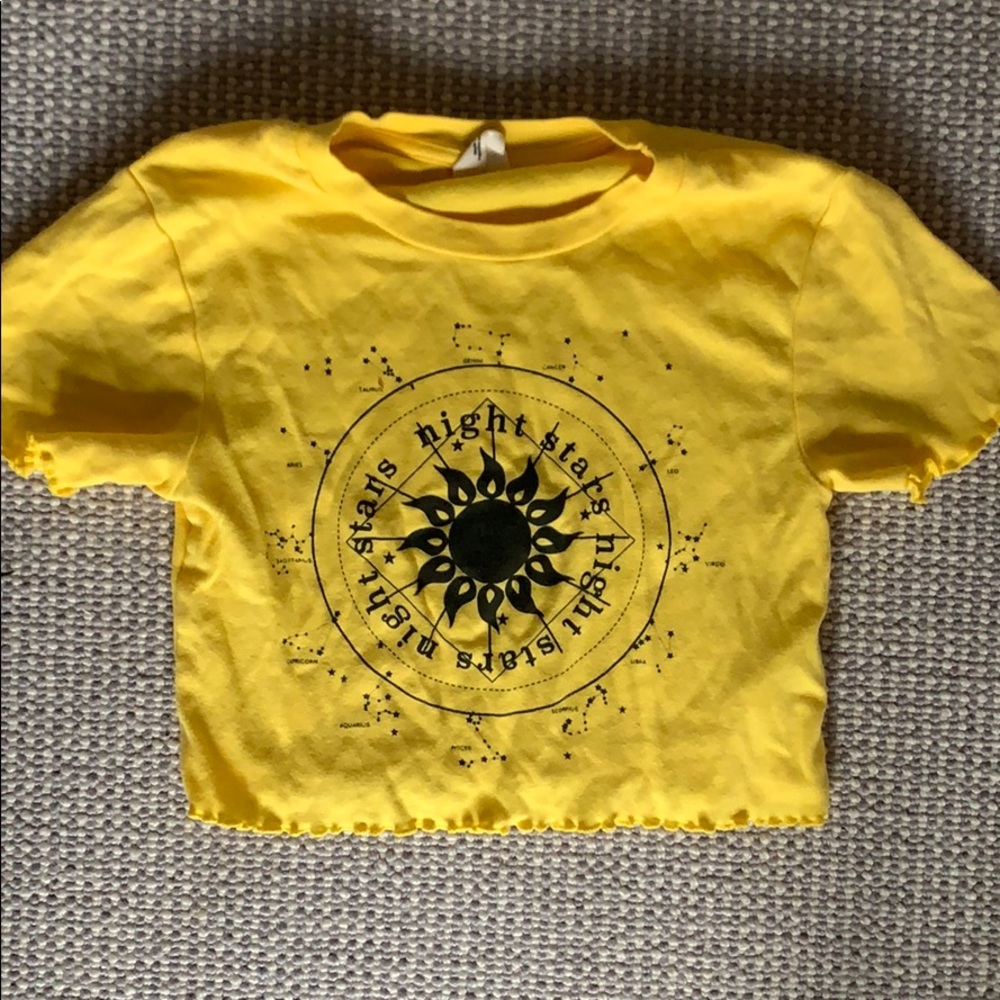 Cropped T
